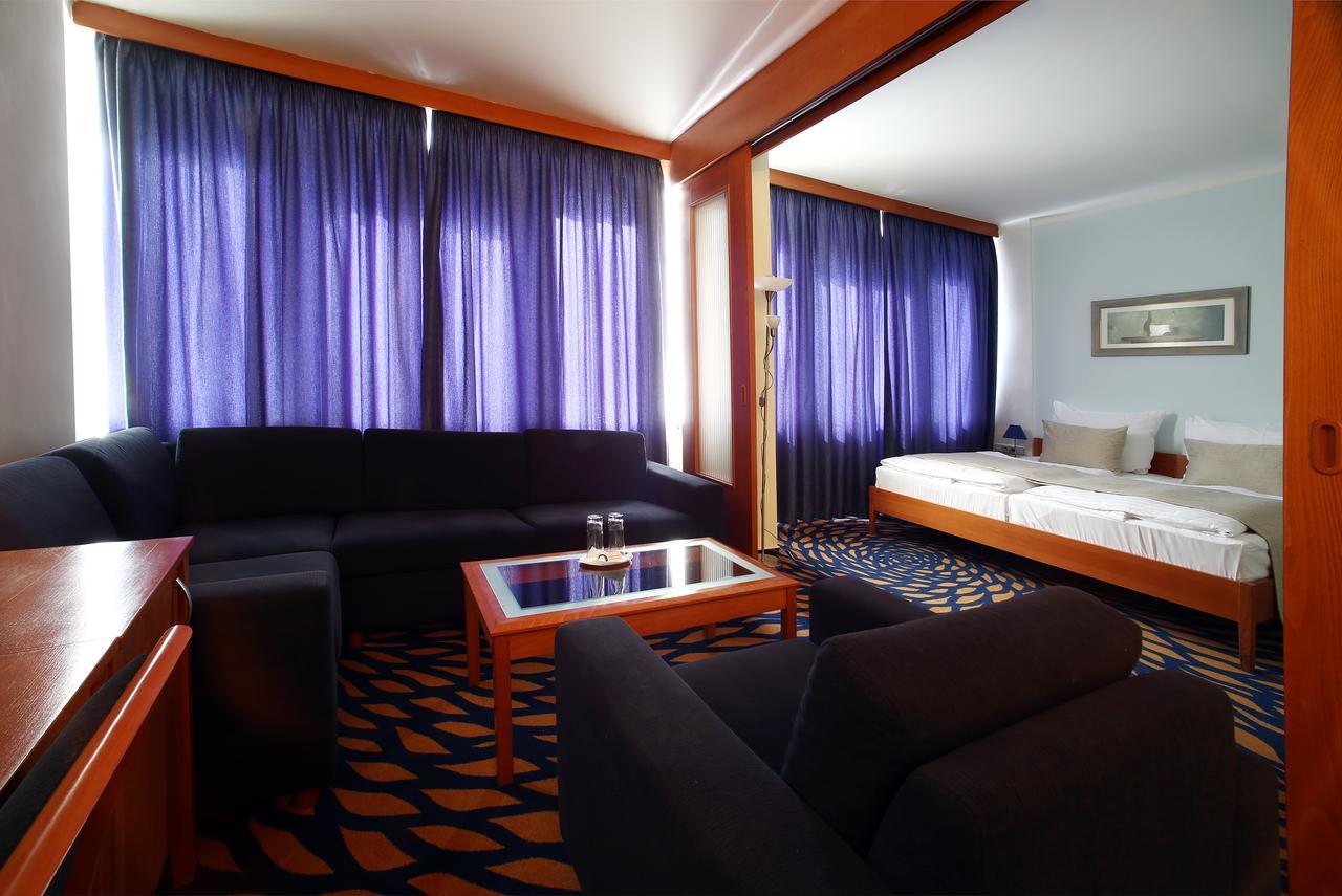 Hotel Central Plzeň Eksteriør billede