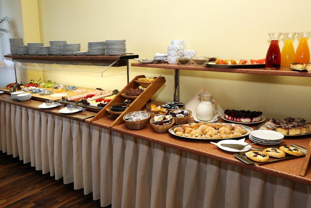 Hotel Central Plzeň Eksteriør billede