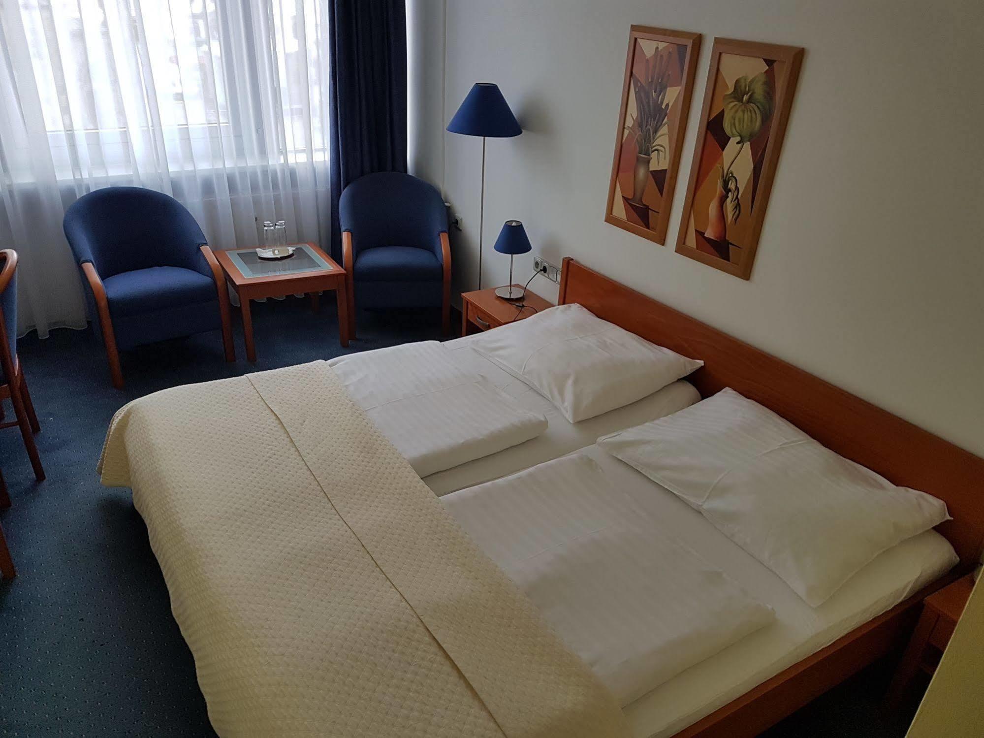 Hotel Central Plzeň Eksteriør billede
